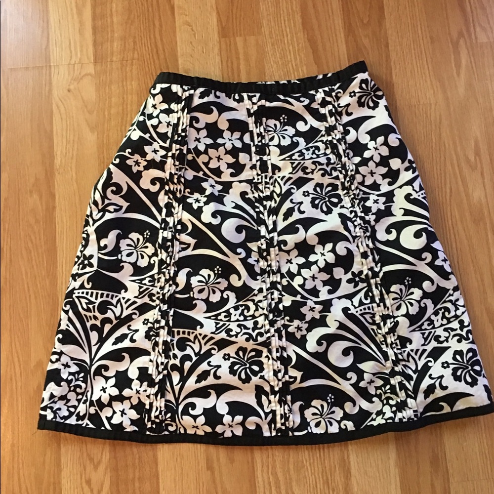 Floral black and white spring skirt!